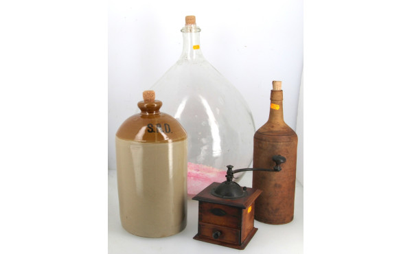 Dame Jeanne en verre blanc transparent :