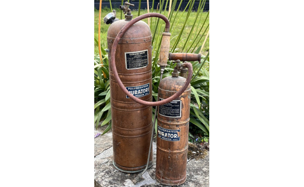 2 pulvérisateurs en cuivre anciens Murat