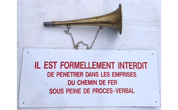 SNCF - Trompette de chef de gare marquée