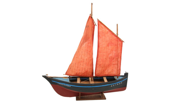 Maquette de bateau de pêche "Concarneau"