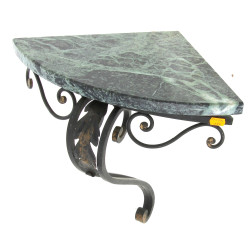 Petite console d'applique en fer forgé e