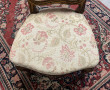 Chaise de style Louis XV en bois sculpté