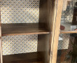 Meuble vitrine moderne ouvrant à 2 porte
