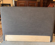 Tête de lit moderne grise 160 cm (déhous