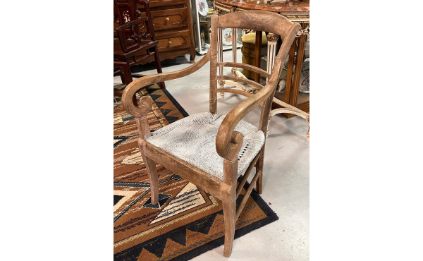Fauteuil fin XIXème en bois fruitier, fo