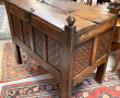 Coffre Afghan en bois naturel sculpté. T