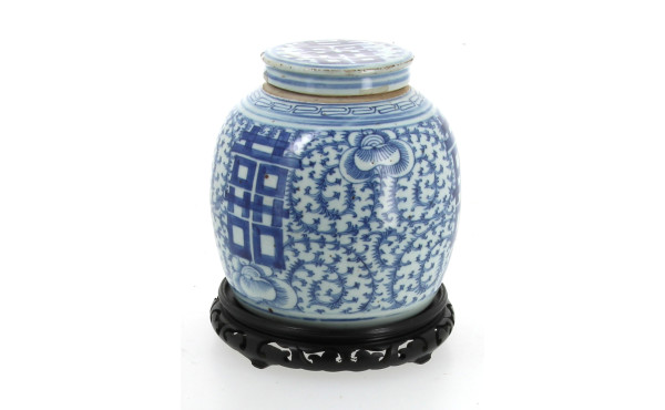 CHINE XIXe - Pot à gingembre en porcelai