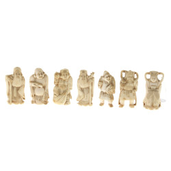 CHINE - 7 statuettes de sages en ivoire 