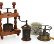Lot ART POPULAIRE - Presse en bois : mou