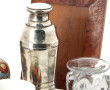 Lot comprenant un shaker en métal argent