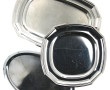 4 plats en inox dont un de marque Guy De