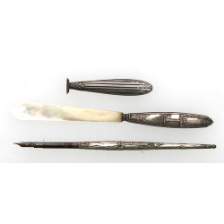 Lot de 3 accessoires anciens d'écriture 