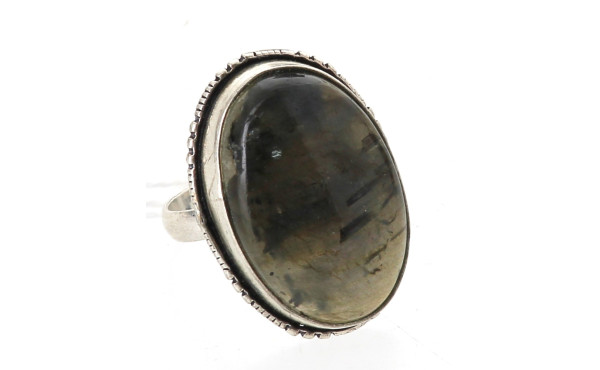 Bague argent 925ème sertie d'une labrado