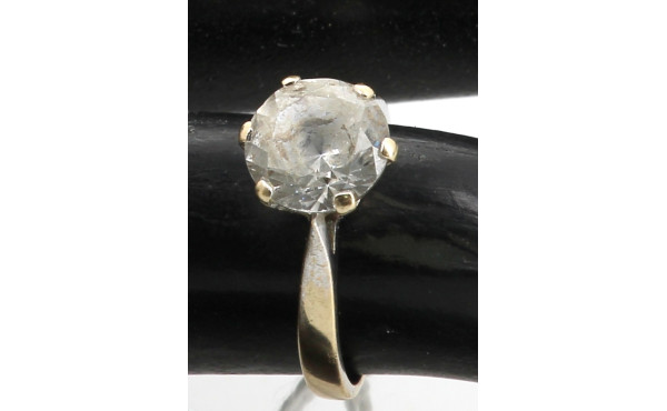 Bague en or rhodié 18 cts, poinçon chara