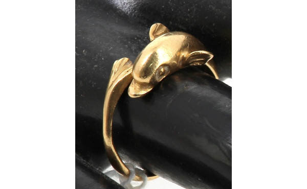 Bague dauphin en or jaune 18 cts, non po