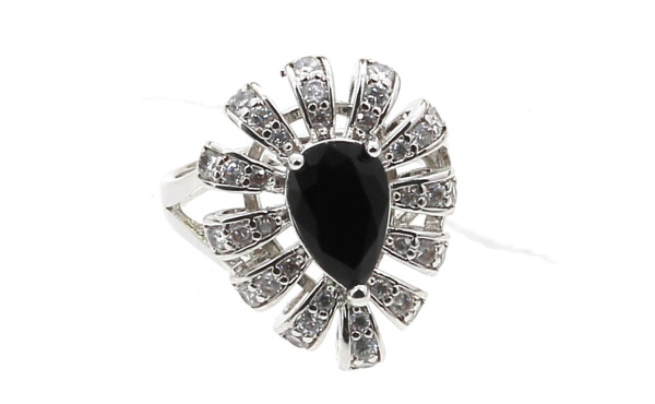 Bague en argent 925ème et strass poire b