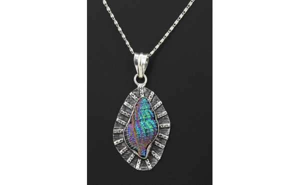 Pendentif en argent 925ème et coquillage