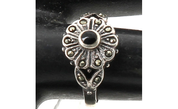 Bague argent 925ème sertie d'un petit on