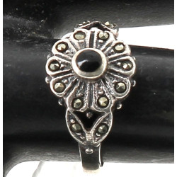Bague argent 925ème sertie d'un petit on