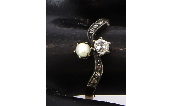 FRAIS REDUITS A 15 % - Bague ancienne en