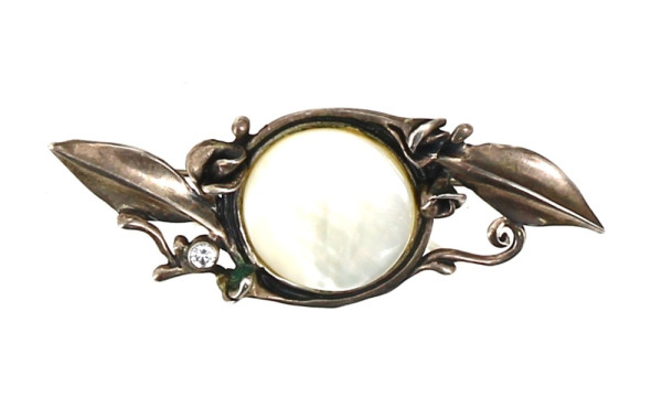 Broche en argent, nacre et strass, L 7 c