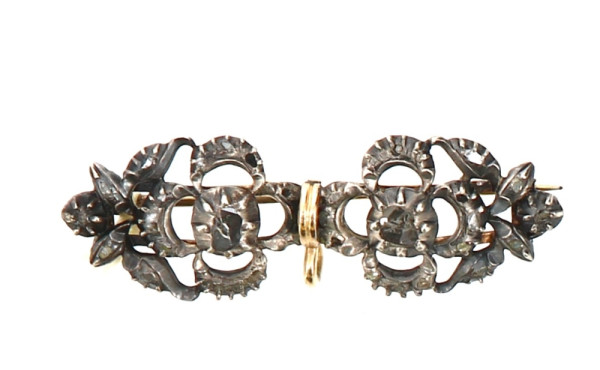 Broche ancienne en or et argent, sertie 