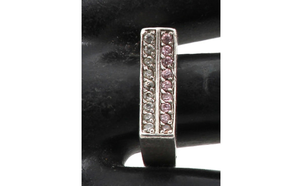 Bague en argent 925ème sertie d'une lign