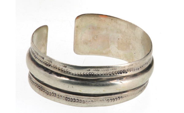 Bracelet en argent, origine probablement