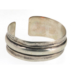 Bracelet en argent, origine probablement