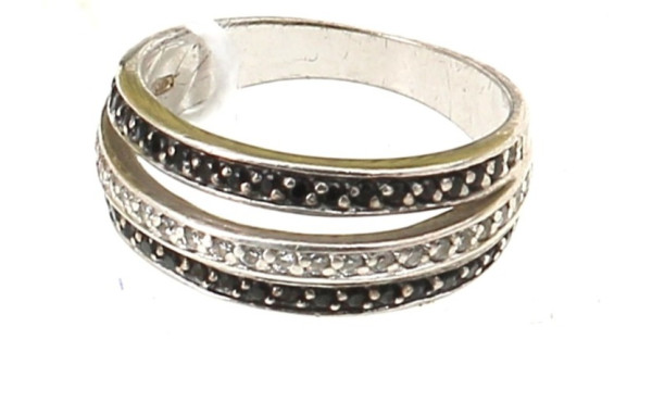 Bague jonc en argent 925ème sertie de 3 