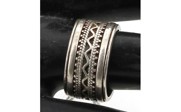 Bague jonc travaillé en argent 925ème, p