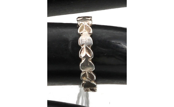 Petite bague jonc travaillé en argent 92
