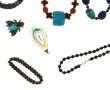 Lot de bijoux fantaisie dont 4 colliers,