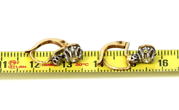 FRAIS REDUITS A 15 % - Paire de boucles 