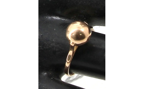 Bague en or jaune 18 cts, poinçon tête d