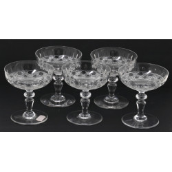 BACCARAT - 9 coupes à champagne en crist