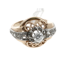 Bague ancienne en or jaune et platine, p