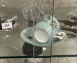 6 tasses et 6 sous tasses en porcelaine 
