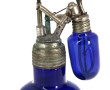 Briquet ancien à corps en verre bleu, H 