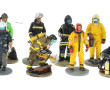 POMPIERS - 20 figurines en plomb de pom