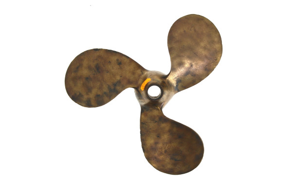 Petite hélice 3 pales en bronze, marquée