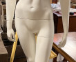 Mannequin de boutique en plastique, arti