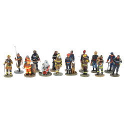 POMPIERS - 15 figurines en plomb de pom