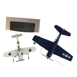 Thème MILITAIRE - Deux avions en métal e