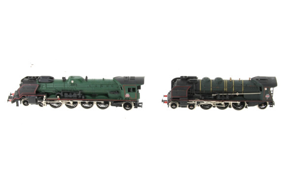 2 locomotives à vapeur 241 P 7 et 231 K 
