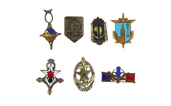 Lot d'insignes coloniaux Afrique du Nord