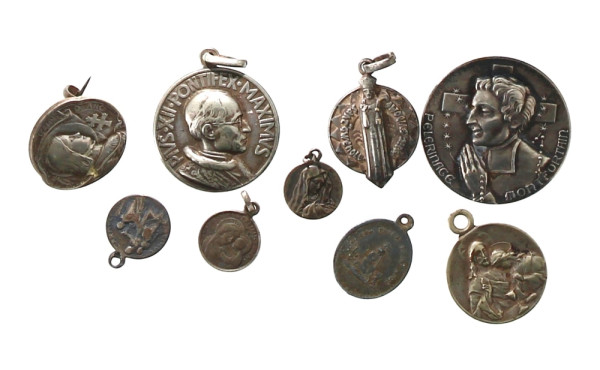 MEDAILLES RELIGIEUSES - Lot de 9 médaill