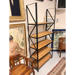 Etagère moderne en métal noir et étagère