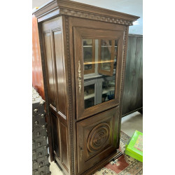 Meuble néo breton formant vitrine en par