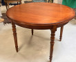 Table ronde en merisier diam. 115 cm + 2